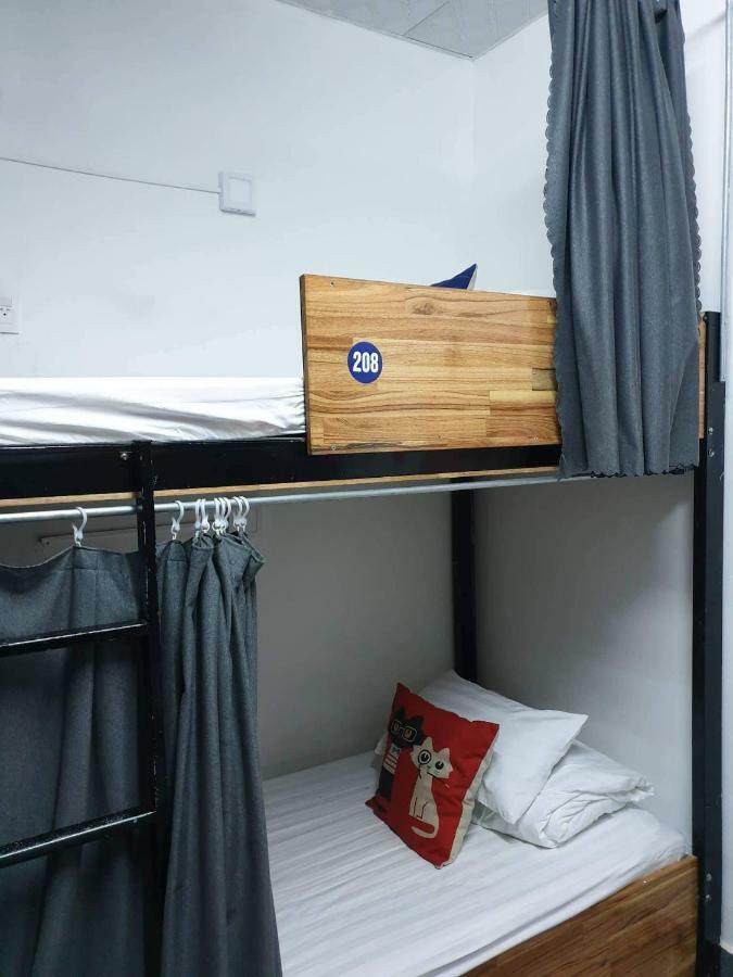 Starfish Alley Hostel Дананг Экстерьер фото